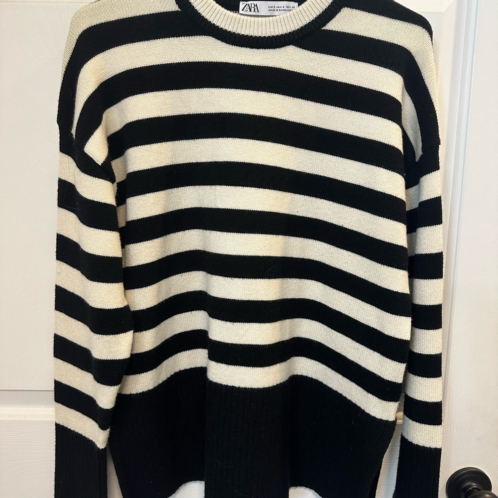 Zara Black and White Striped Crewneck Sweater womens size small